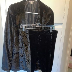 Valor plush Blazer pants set large